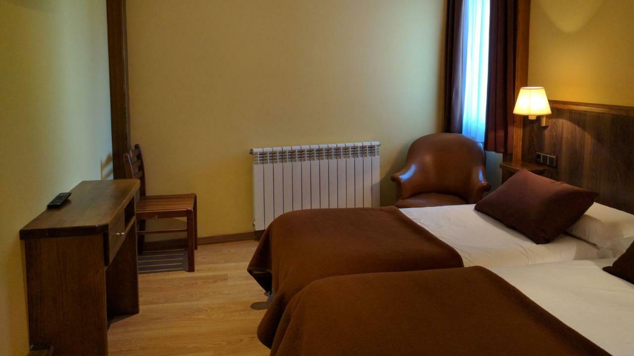 Hostal Talabart เลส ภายนอก รูปภาพ