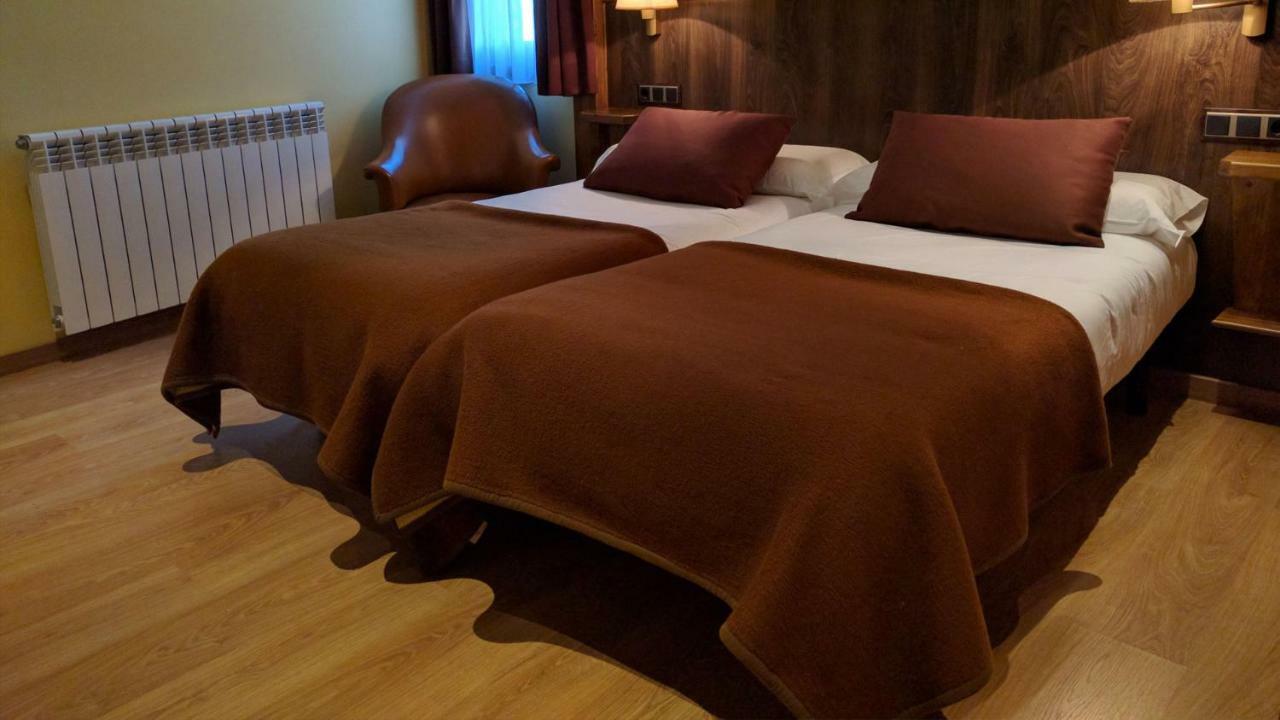 Hostal Talabart เลส ภายนอก รูปภาพ