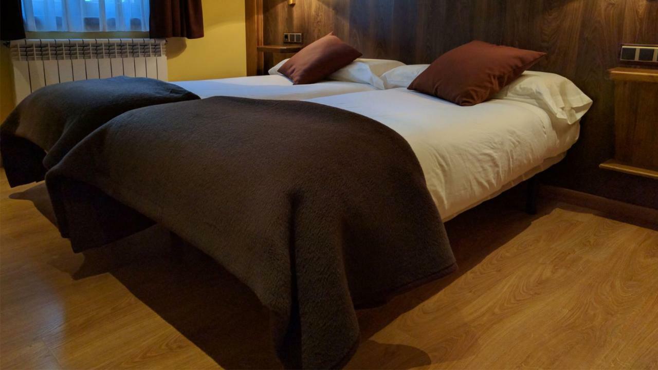 Hostal Talabart เลส ภายนอก รูปภาพ